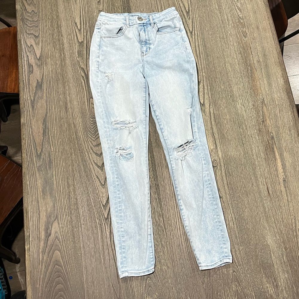 American Eagle Skinny Jeans NE(X)T Level Stretch Distressed Light Wash Size 6
